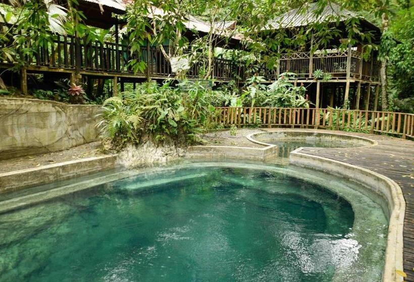 فندق Cabaña Tello Surf