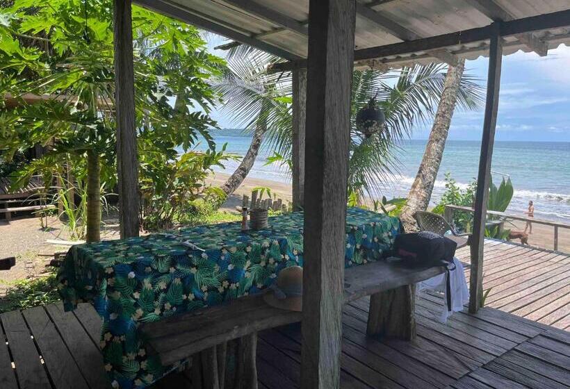 فندق Cabaña Tello Surf