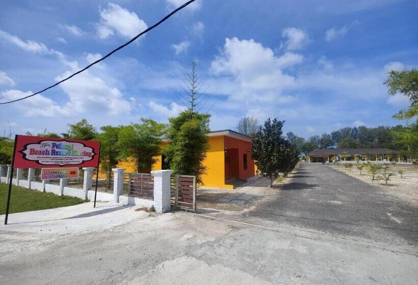 فندق Capital O 90949 Pelangi Beach Resort Mersing