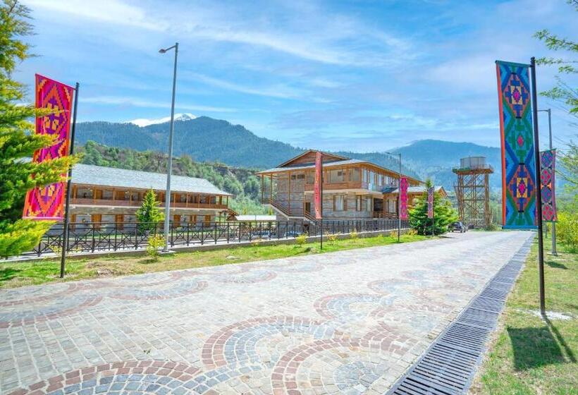 ホテル Ezzenza Swarg By Beas Golf Resort   Devlok Manali