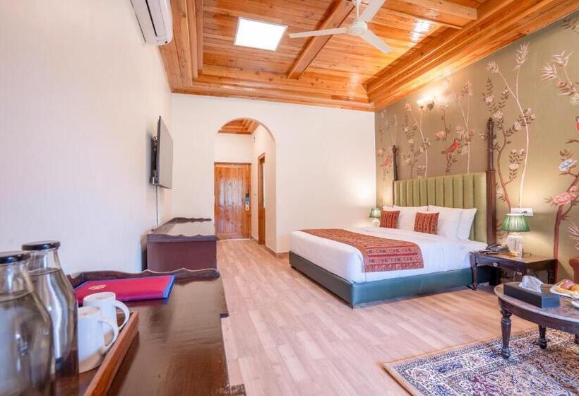 ホテル Ezzenza Swarg By Beas Golf Resort   Devlok Manali