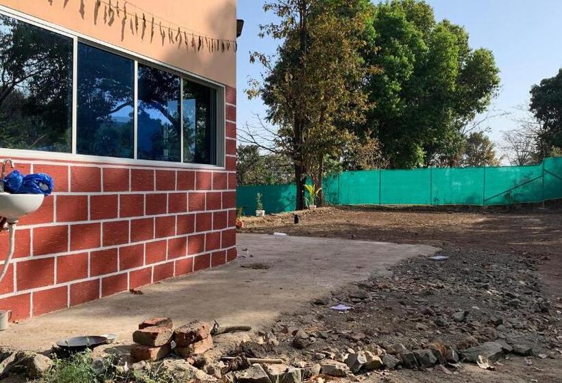 호텔 Gokul Agro Camping Wai