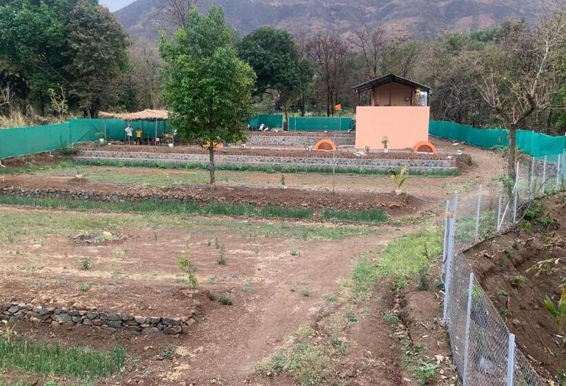 호텔 Gokul Agro Camping Wai