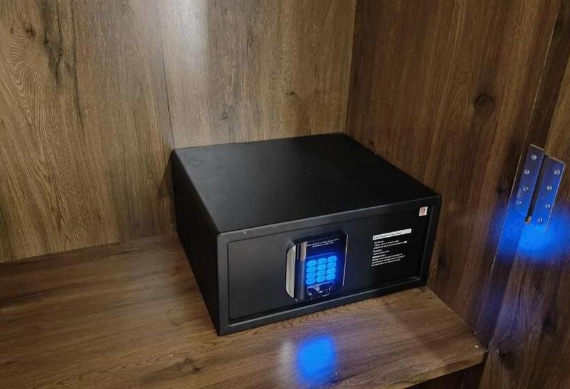 בית מלון כפרי Grt Square