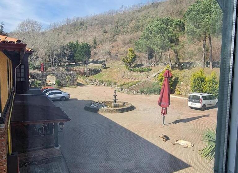 هتل Hermes Country Club