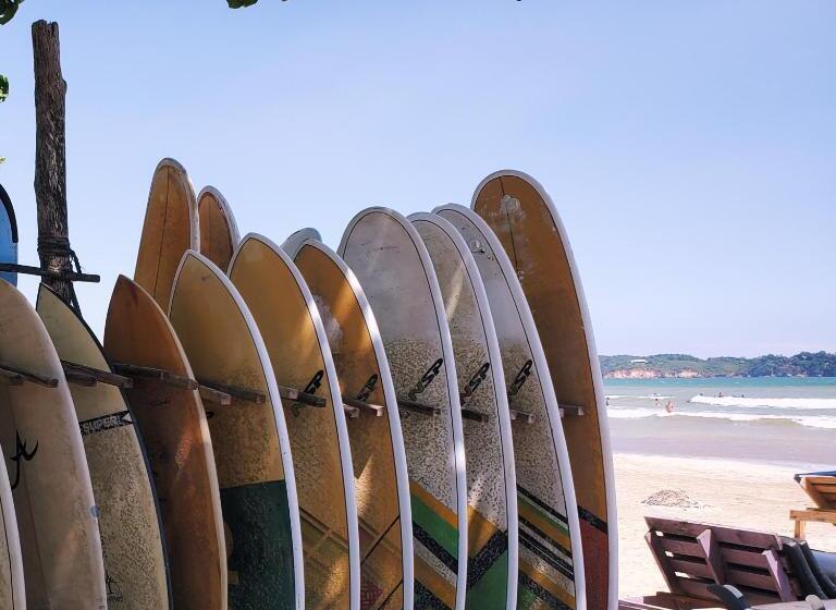 Отель Surf And Stay Surf School &