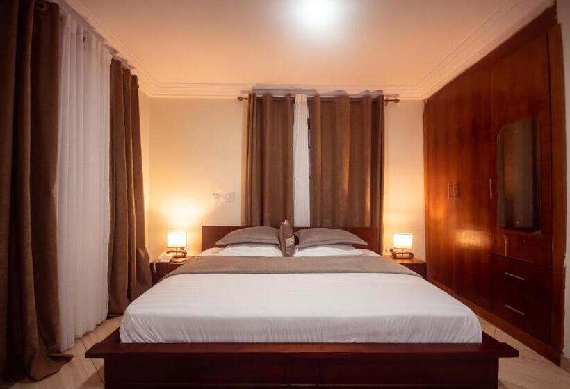 ホテル Joefiko Royal