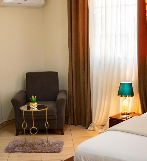 ホテル Joefiko Royal