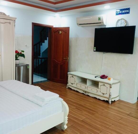 هتل Khách Sạn Hoàng Triều