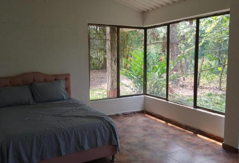 هتل La Madre Tierra De Cache