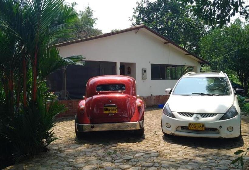 Отель La Madre Tierra De Cache