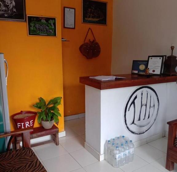 酒店 Lucky Holiday And Restaurant