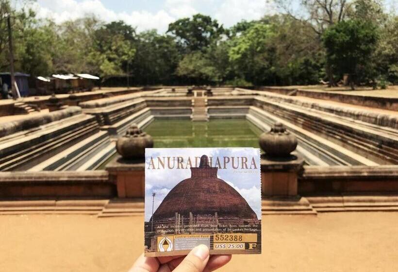 酒店 Lucky Holiday And Restaurant