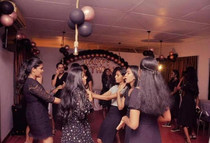 فندق Mount Pearl