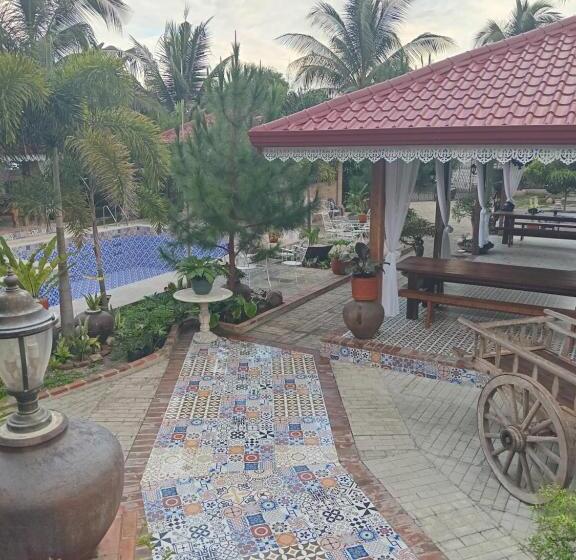 호텔 Mount Pinatubo Base Camp At Balai Hermogina