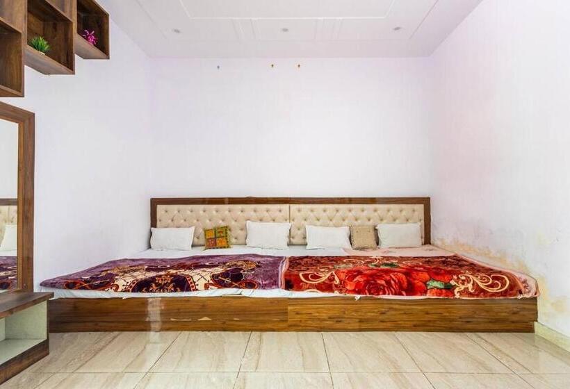 בית מלון כפרי Mountarawalihills