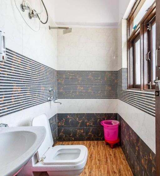 בית מלון כפרי Mountarawalihills