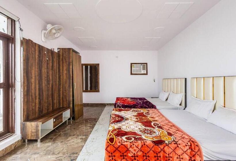 בית מלון כפרי Mountarawalihills