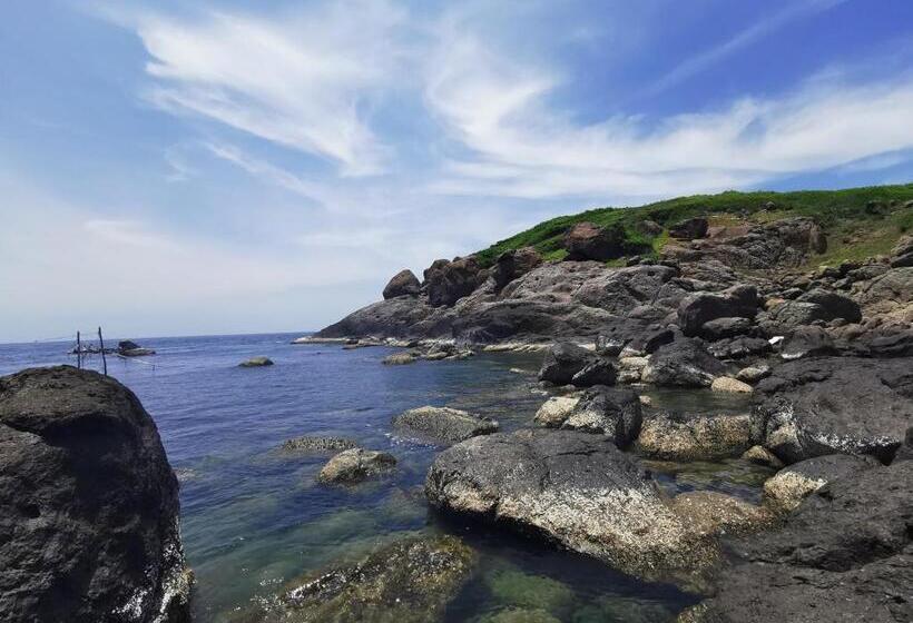 هتل New Wave Homestay