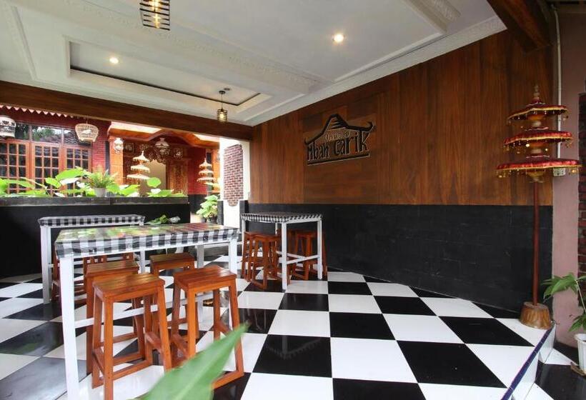 Отель Oyo 93789 Mbah Carik Homestay