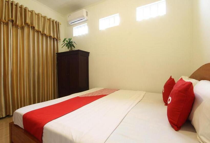 Отель Oyo 93789 Mbah Carik Homestay