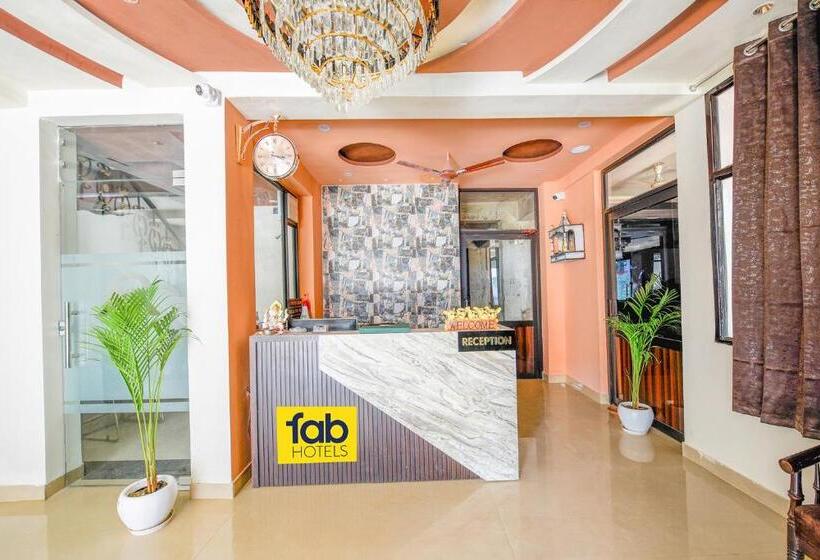 Fabhotel Royal Regency I