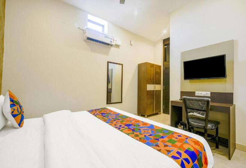 Fabhotel Royal Regency I