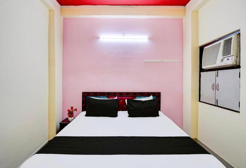 Отель Oyo S S Guest House