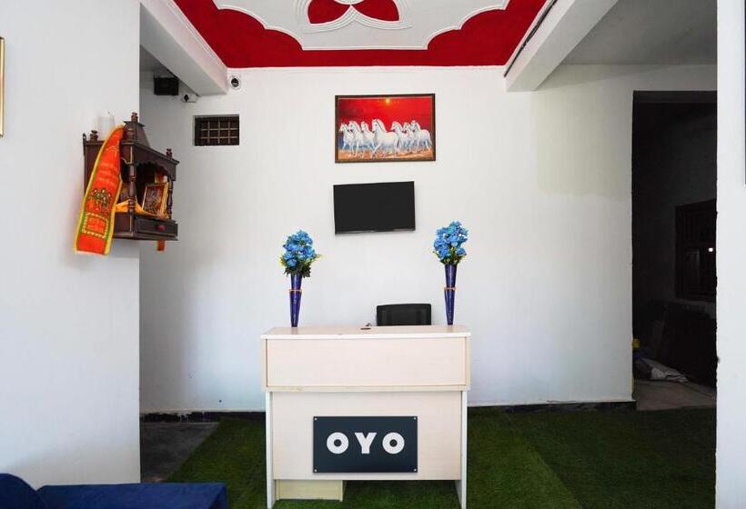 Отель Oyo S S Guest House