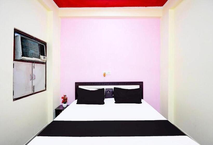 Отель Oyo S S Guest House