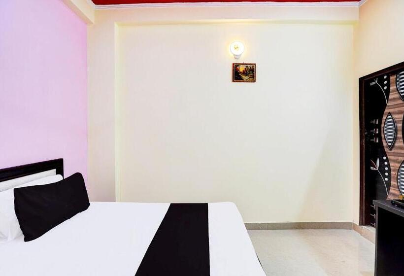 Отель Oyo S S Guest House