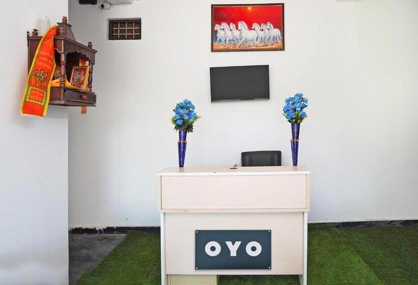 Отель Oyo S S Guest House