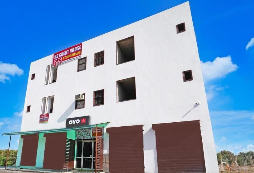 Отель Oyo S S Guest House