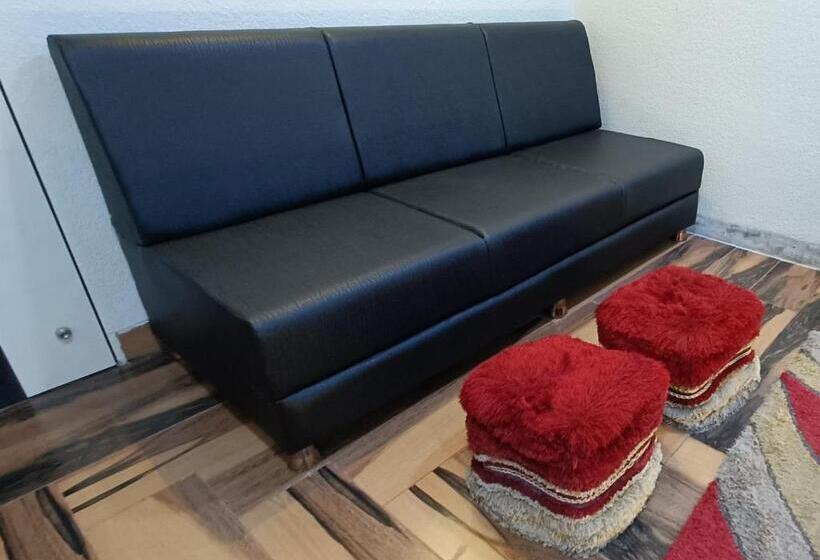 בית מלון כפרי Rw International