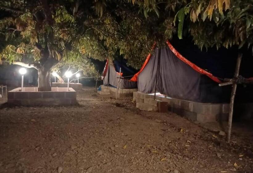 בית מלון כפרי S R Farm House