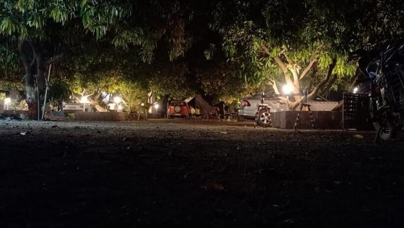 בית מלון כפרי S R Farm House