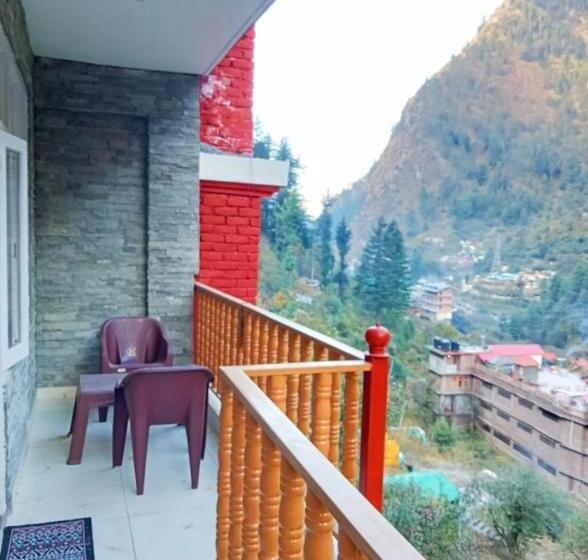 فندق Shangri Las & Restaurant