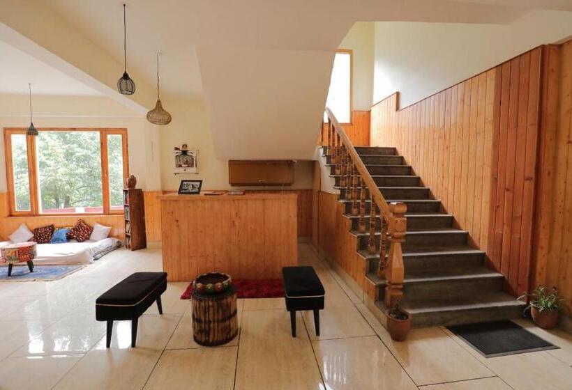 فندق Shangri Las & Restaurant