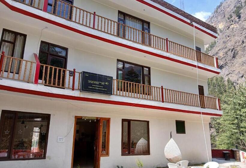 فندق Shangri Las & Restaurant