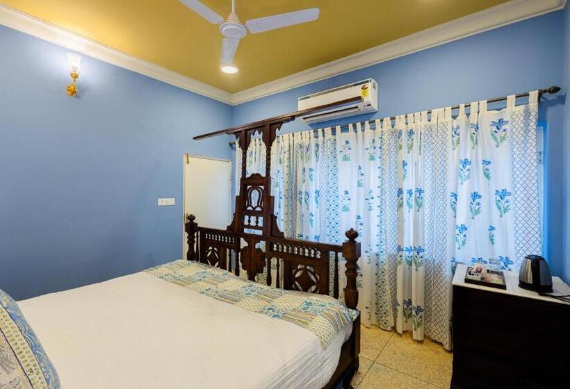 בית מלון כפרי Sheel Mahal Near Hawa Mahal