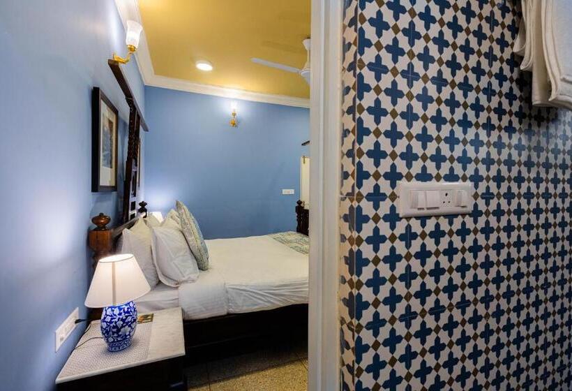 בית מלון כפרי Sheel Mahal Near Hawa Mahal