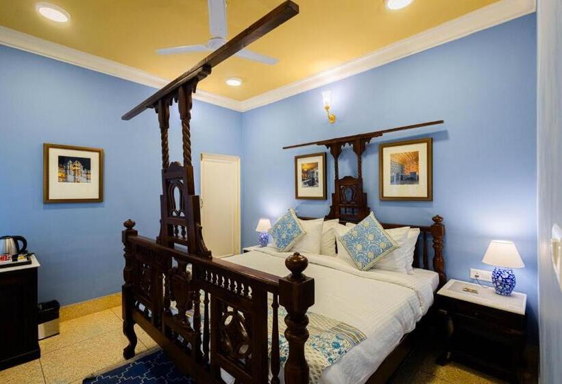 בית מלון כפרי Sheel Mahal Near Hawa Mahal