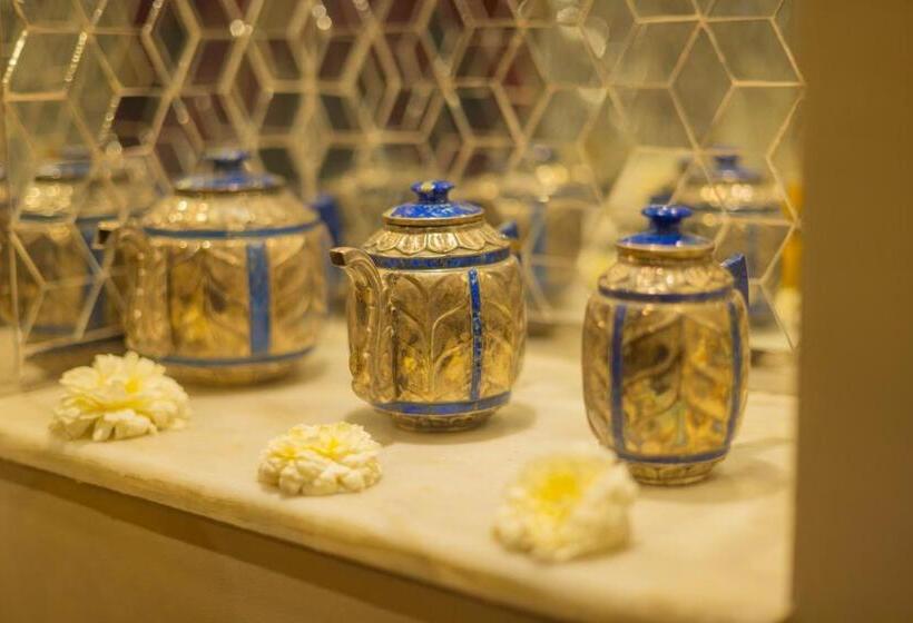 בית מלון כפרי Sheel Mahal Near Hawa Mahal