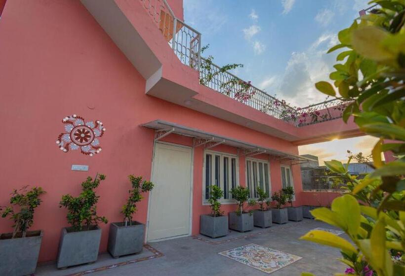 בית מלון כפרי Sheel Mahal Near Hawa Mahal