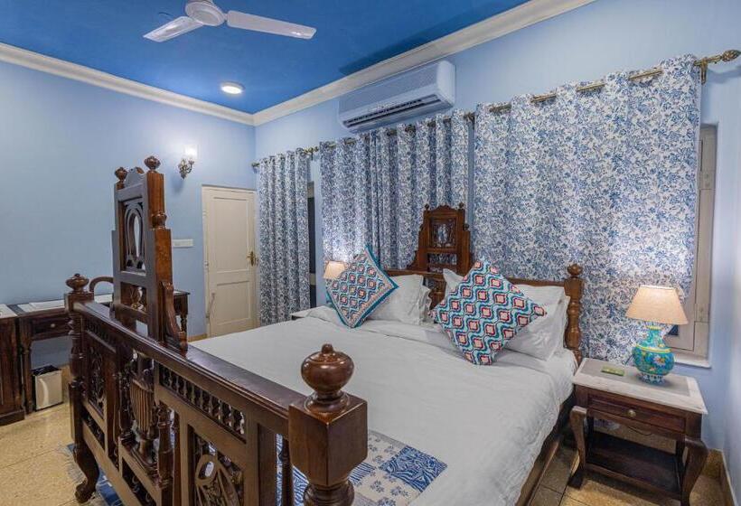 בית מלון כפרי Sheel Mahal Near Hawa Mahal