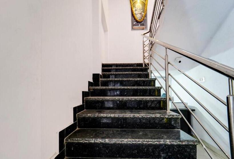 Hotel Spot On Abhiraj Hotal & Guests House