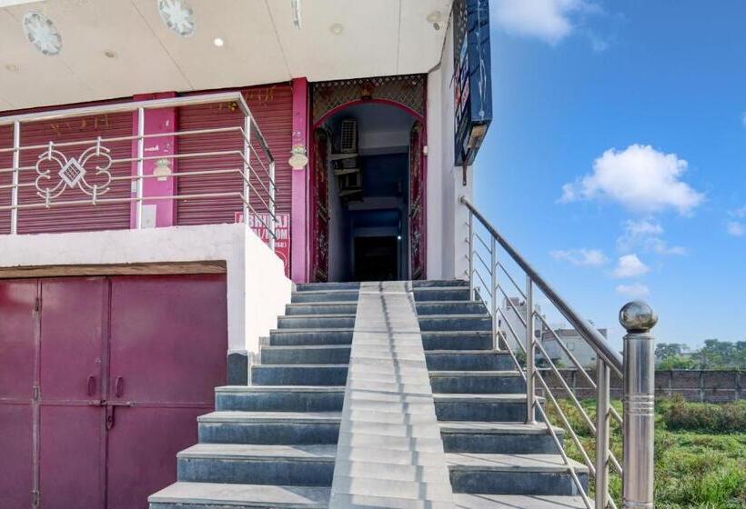 בית מלון כפרי Spot On Abhiraj Hotal & Guests House