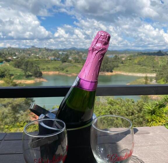 בית מלון כפרי Suitegold Rocksglampings