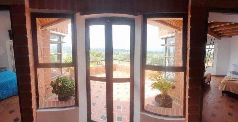 בית מלון כפרי Suitegold Rocksglampings