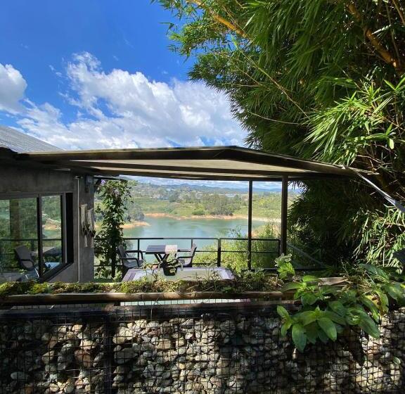 בית מלון כפרי Suitegold Rocksglampings